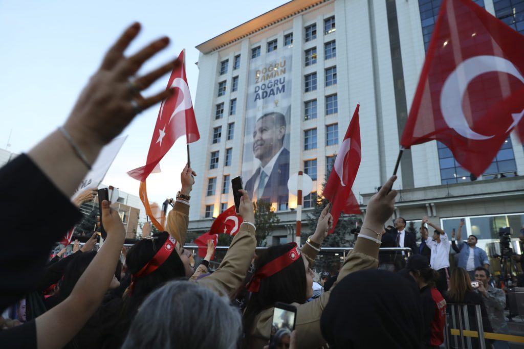 Διαψεύστηκαν οι δημοσκοπήσεις και στην Τουρκία- Μάχη Ερντογάν και Κιλιτσντάρογλου στον β’ γύρο