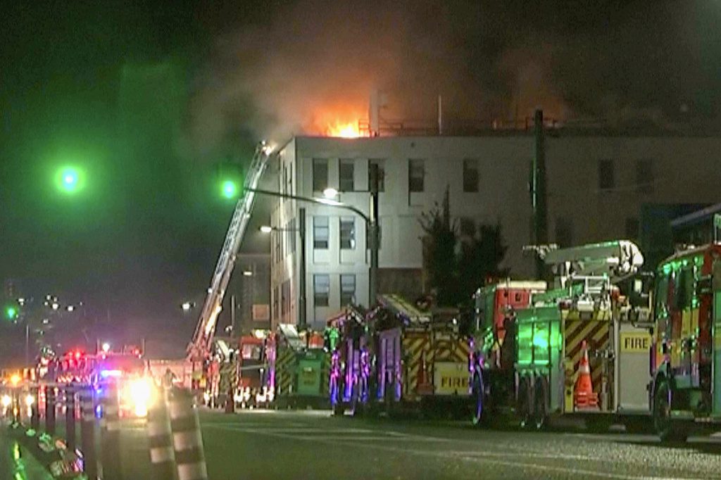 Νέα Ζηλανδία: Τουλάχιστον 6 νεκροί από πυρκαγιά σε ξενοδοχείο – Τι φοβούνται οι τοπικές Αρχές (Photos – Video)