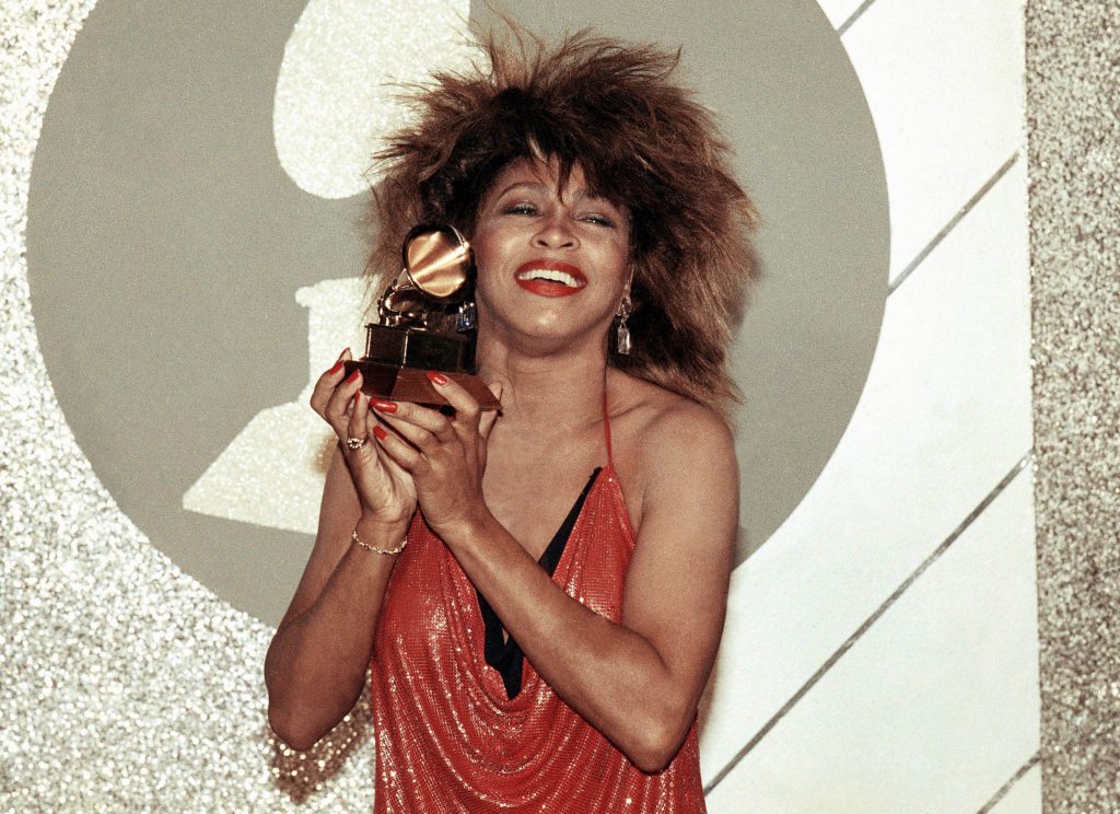 «Tina Turner the best»: H Liberation αποχαιρετά τη βασίλισσα του Rock ‘n’ Roll (Photo)