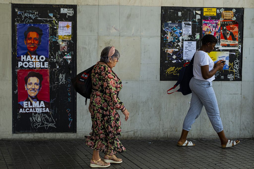 Στις κάλπες για τις δημοτικές και περιφερειακές εκλογές οι Ισπανοί – Τεστ για τον Πέδρο Σάντσεθ