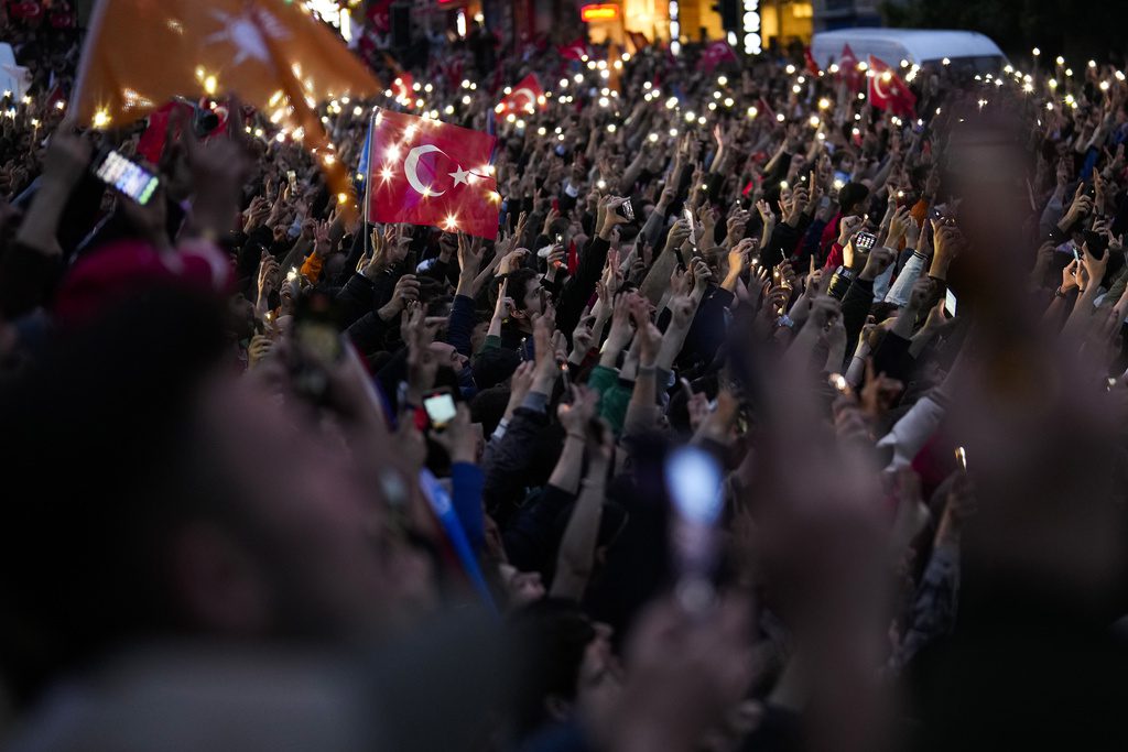 Πώς υποδέχεται ο διεθνής Τύπος τη νίκη Ερντογάν στην Τουρκία και το εκλογικό αποτέλεσμα στην Ισπανία
