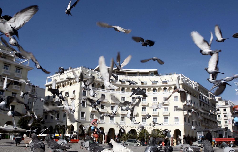 Θεσσαλονίκη: 59χρονος λιποθύμησε στην Αριστοτέλους και το πορτοφόλι του… έκανε φτερά