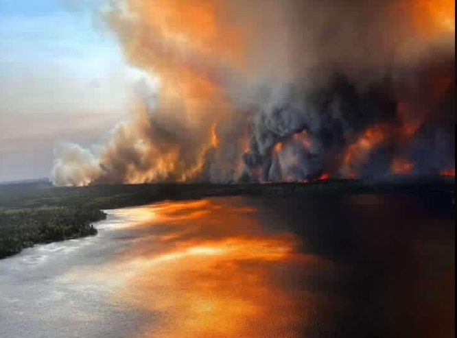 Καναδάς: Οικολογική καταστροφή από τις δασικές πυρκαγιές – 87 ενεργές εστίες (Video)