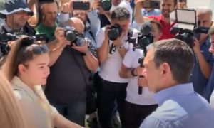 Ο διάλογος του Τσίπρα με μαθήτρια και τα&#8230; «καρφιά» κατά Κεραμέως (Video)