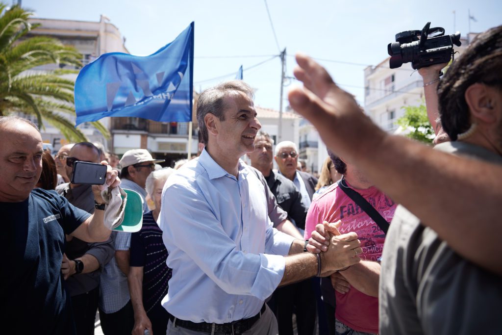 Επικοινωνιακή «χρήση» των κρατικών και ευρωπαϊκών πόρων από τον Μητσοτάκη στη Θάσο