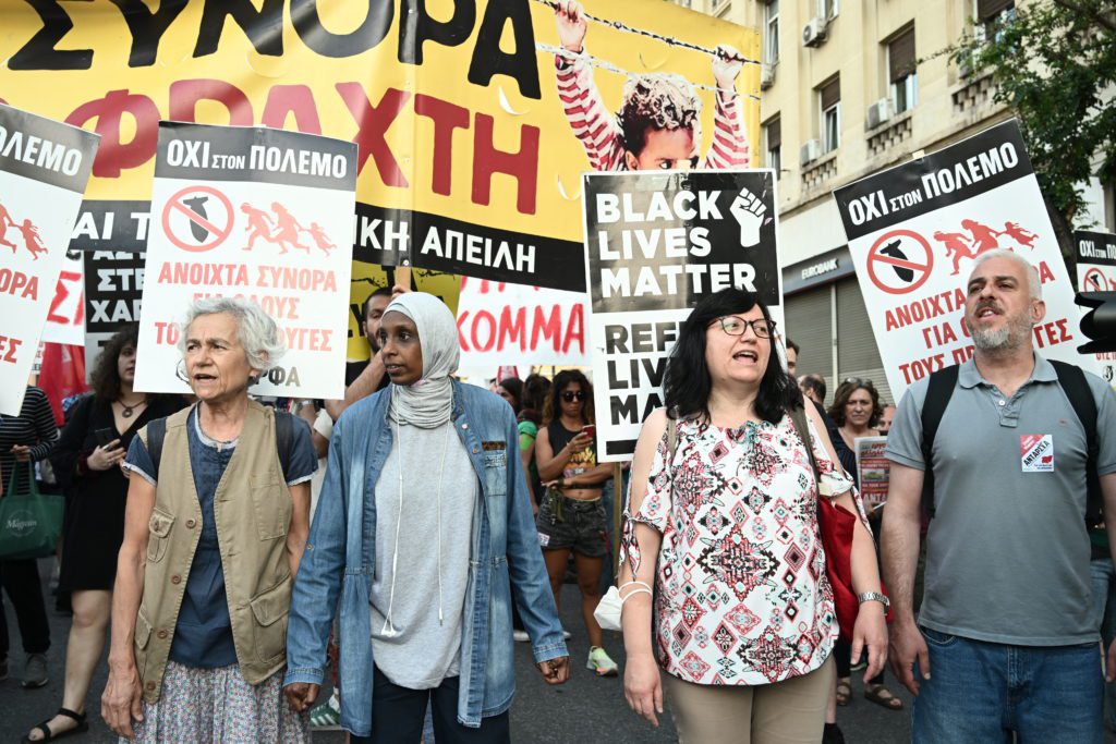 Σε εξέλιξη συλλαλητήρια σε πολλές πόλεις της χώρας για το τραγικό ναυάγιο στην Πύλο (Photos-Video)