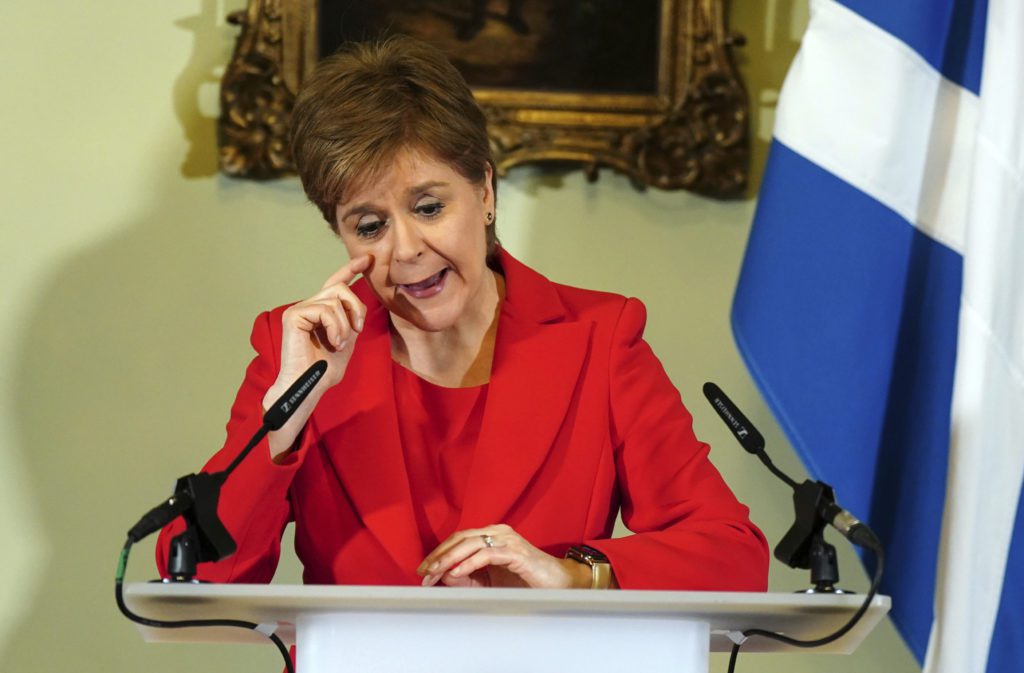 Πρωθυπουργός Σκωτίας: Η Νίκολα Στέρτζον δεν θα αποβληθεί από το SNP