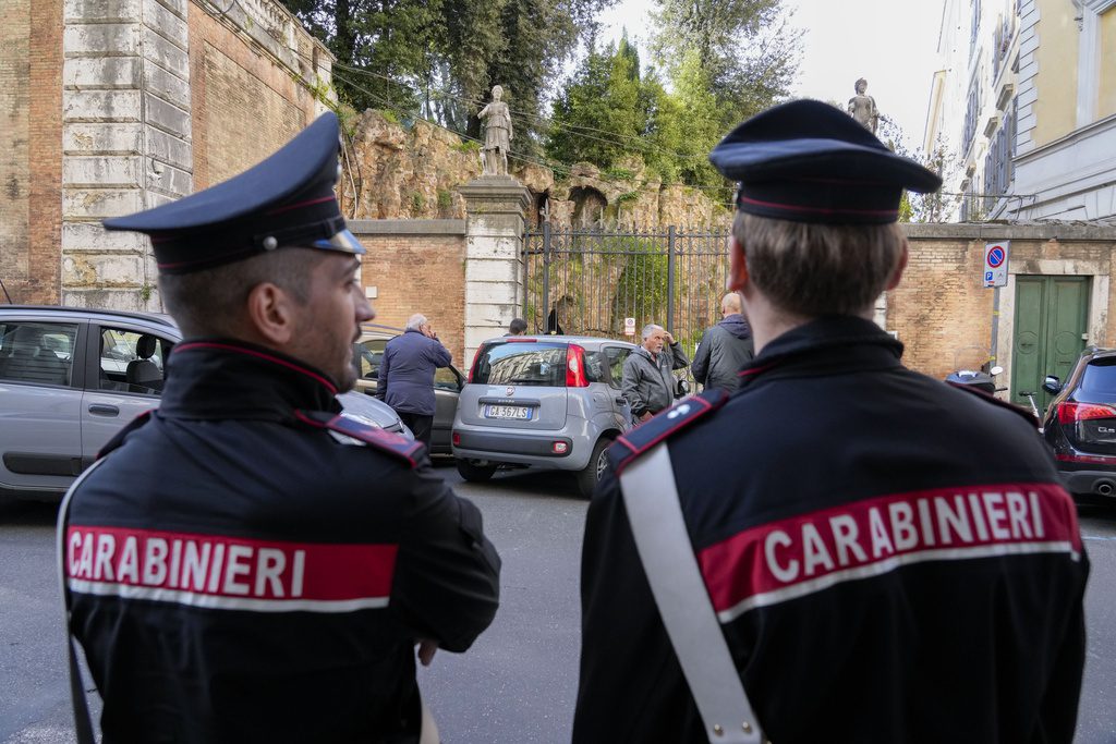 Ιταλία: Δύο ανήλικοι κατηγορούνται για την άγρια δολοφονία άστεγου στη Νάπολη