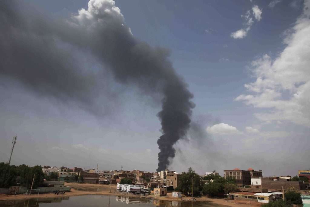 Σουδάν: Τουλάχιστον 20 νεκροί από συγκρούσεις μέσα σε καταυλισμό εκτοπισμένων
