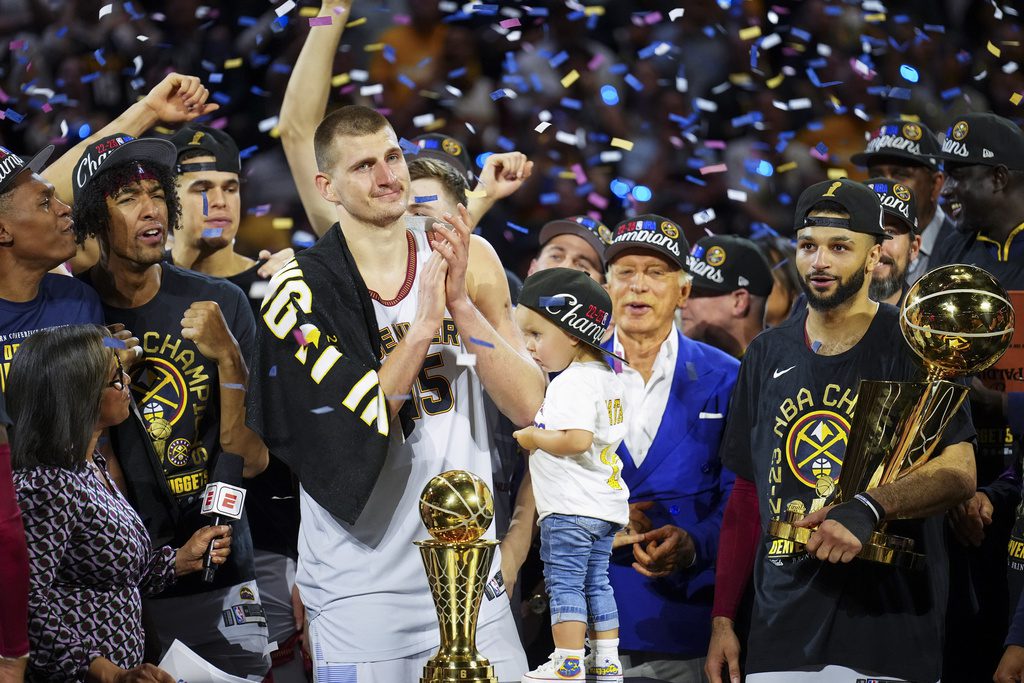 NBA: Οι Νάγκετς του Γιόκιτς πρωταθλητές για πρώτη φορά – Τα στιγμιότυπα του θριάμβου (Photos – Video)