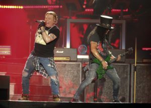 Με 32 τραγούδια και πολλές εκπλήξεις το setlist των Guns N&#8217; Roses