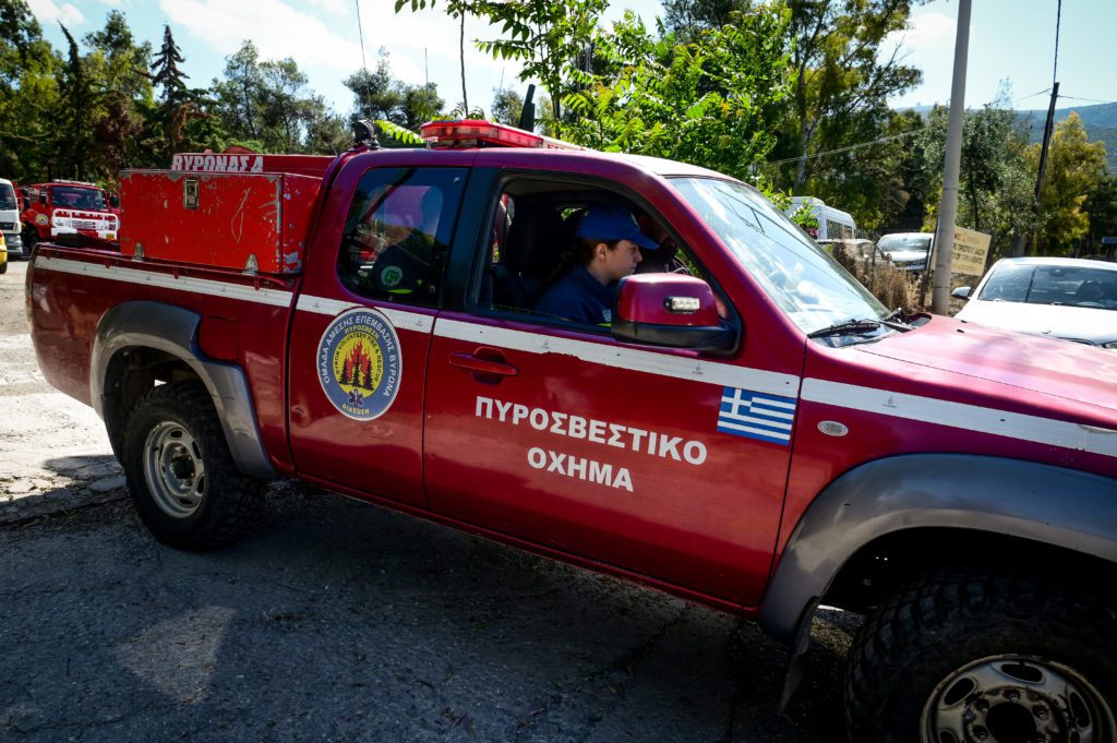 Φωτιά στη Μυτιλήνη: Πνέουν ισχυροί άνεμοι