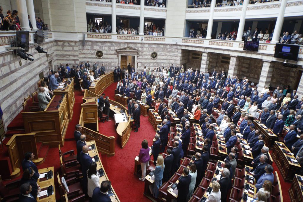 Ορκίστηκε η νέα Βουλή – Ποιες έδρες επέλεξαν οι πολιτικοί αρχηγοί