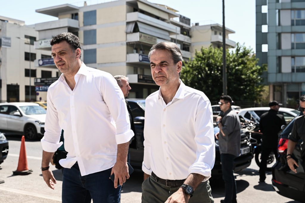 Σαν τον κλέφτη αποχώρησε πάλι ο Μητσοτάκης από το Συντονιστικό