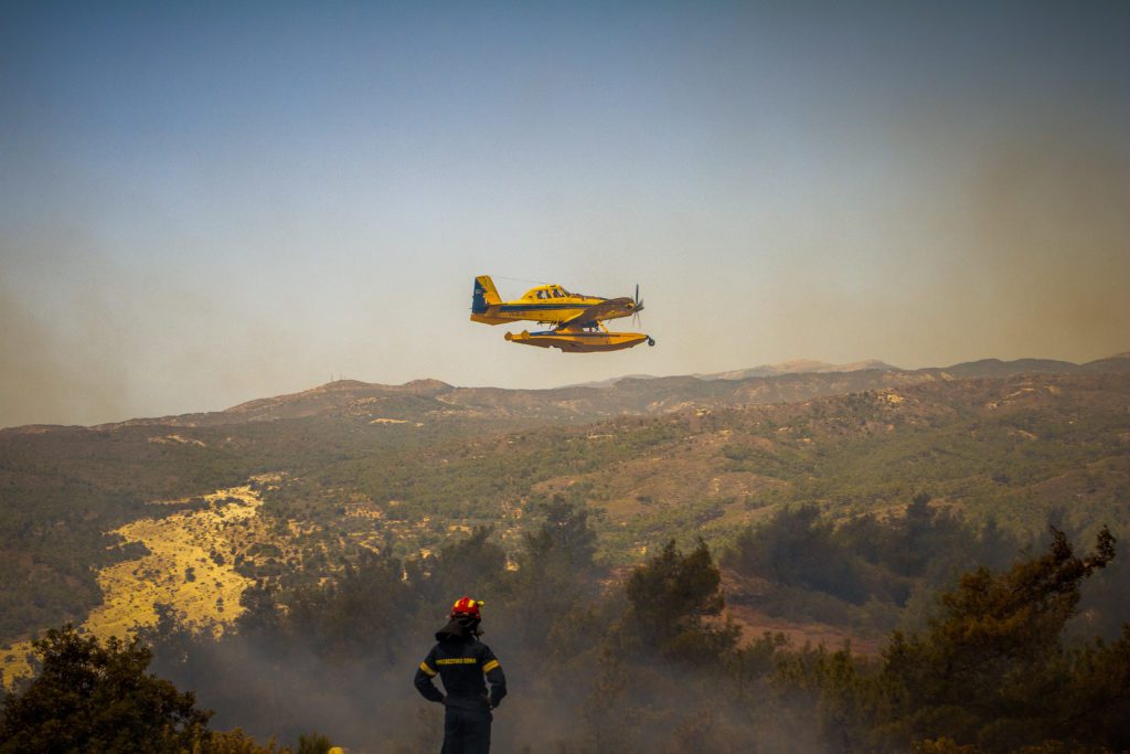 Φωτιά στη Ρόδο: Μήνυμα 112 στις περιοχές Γεννάδι και Βατί για εκκένωση προς Κιοτάρι