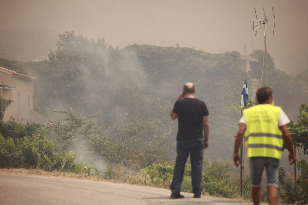 Απόπειρα εμπρησμού καταγγέλλει ο αντιδήμαρχος της Βόρειας Κέρκυρας: «Φλόγες ξεπήδησαν από το πουθενά»