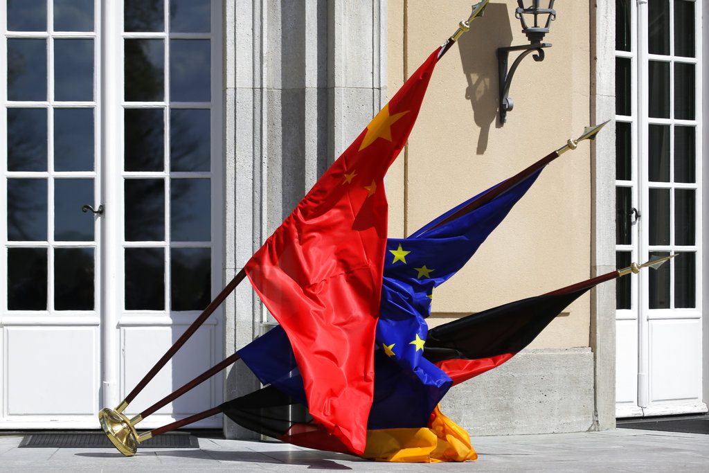 Διεθνής Τύπος: Στρατηγική αντιμετώπισης της Κίνας από τη Γερμανία – Σύμπνοια συντηρητικών και ακροδεξιάς στην Ισπανία
