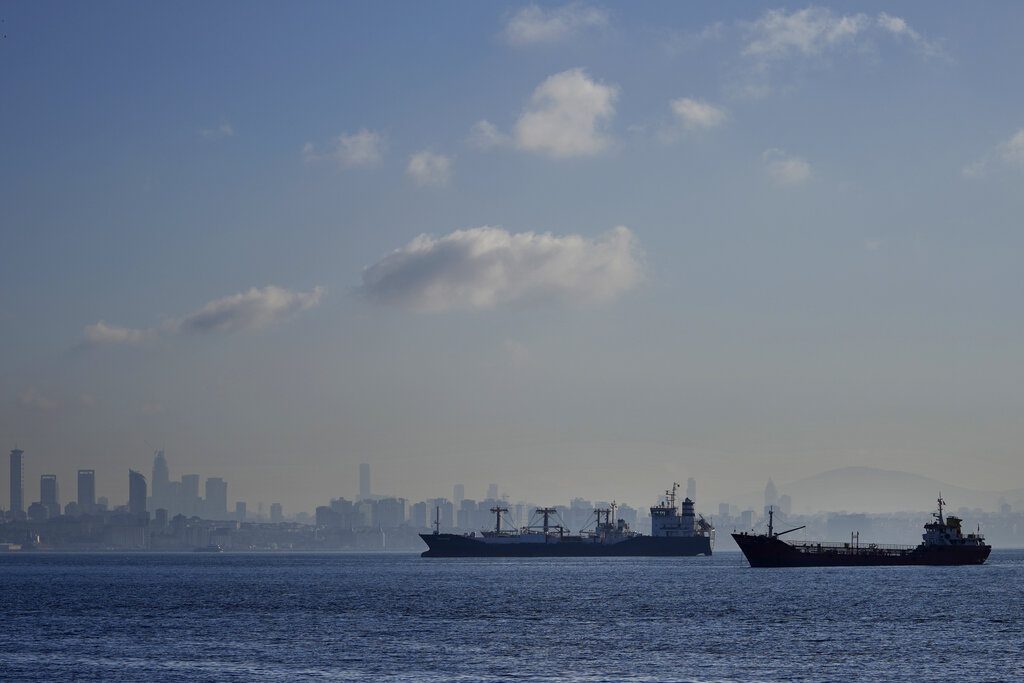 Δύο πλοία που επλήγησαν στην Ερυθρά Θάλασσα δεν είχαν σχέση με το Ισραήλ, δηλώνει εκπρόσωπος του στρατού
