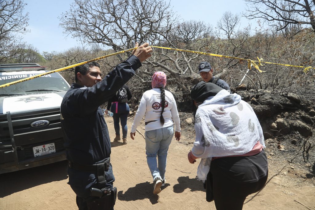 Μεξικό: 22 σοροί σε μυστικούς ομαδικούς τάφους κοντά στα βόρεια σύνορα