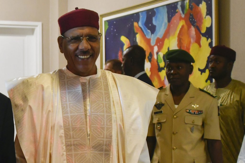 Νίγηρας: Η προεδρική φρουρά κρατεί όμηρο τον πρόεδρο της χώρας