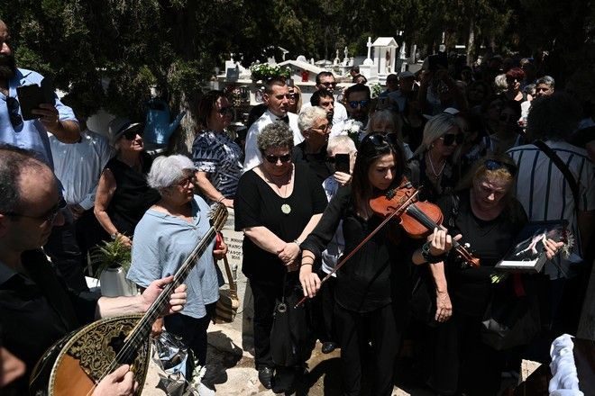 Γιώτα Γιάννα: Ο επικήδειος λόγος του Αντώνη Μποσκοΐτη στο κοιμητήριο Καισαριανής