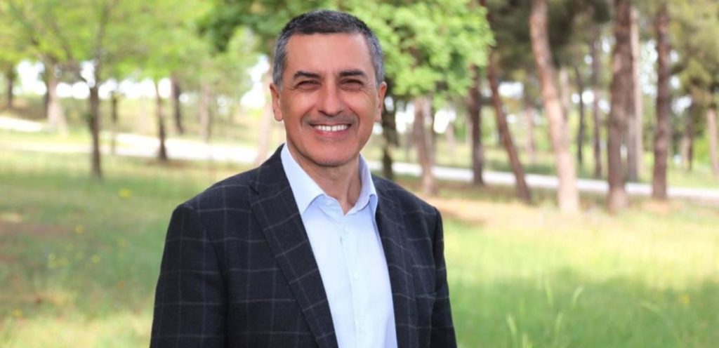Περιφέρεια Θεσσαλίας: Ο Κουρέτας απέλυσε έξι υπαλλήλους επειδή χρηματίστηκαν
