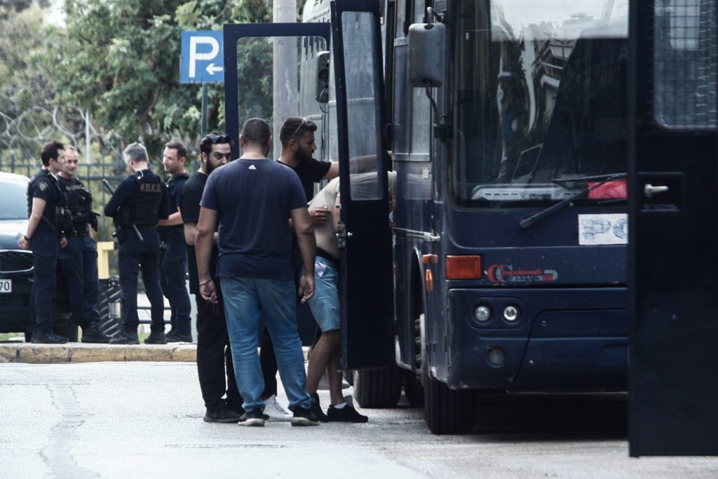 Νέα Φιλαδέλφεια: Συνελήφθη ο Έλληνας οπαδός μετά την έκδοση εντάλματος σύλληψης