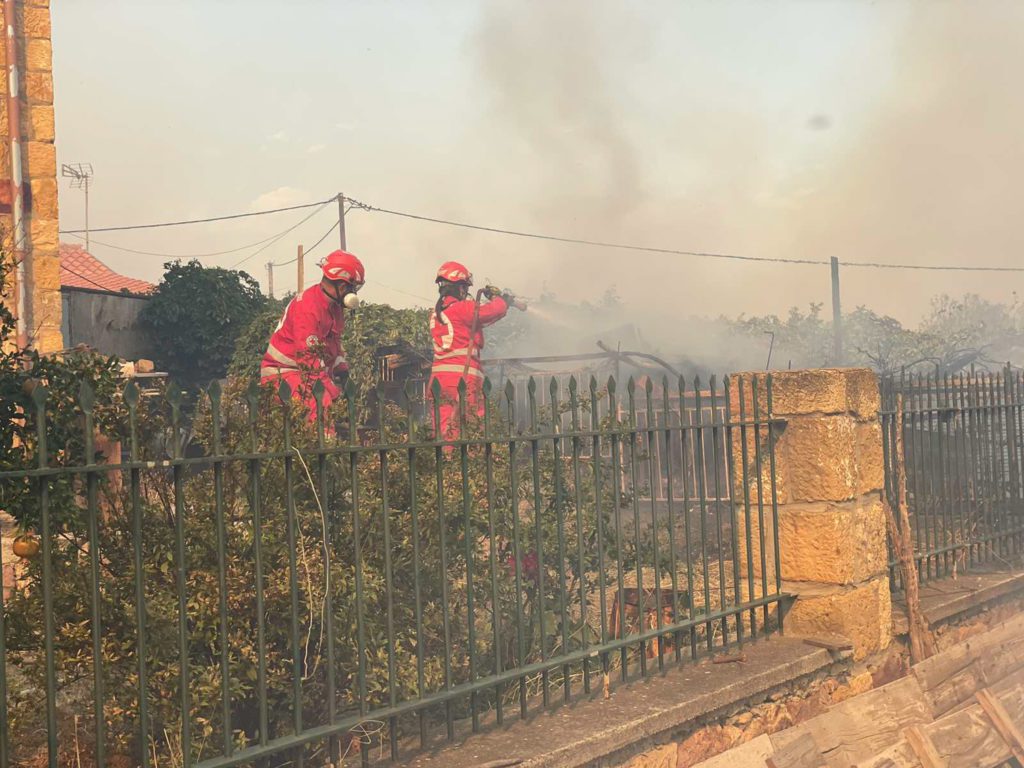 Πυρκαγιά στην Αλεξανδρούπολη: Δύο τα πύρινα μέτωπα – Ανησυχία για το δάσος της Δαδιάς (Video)