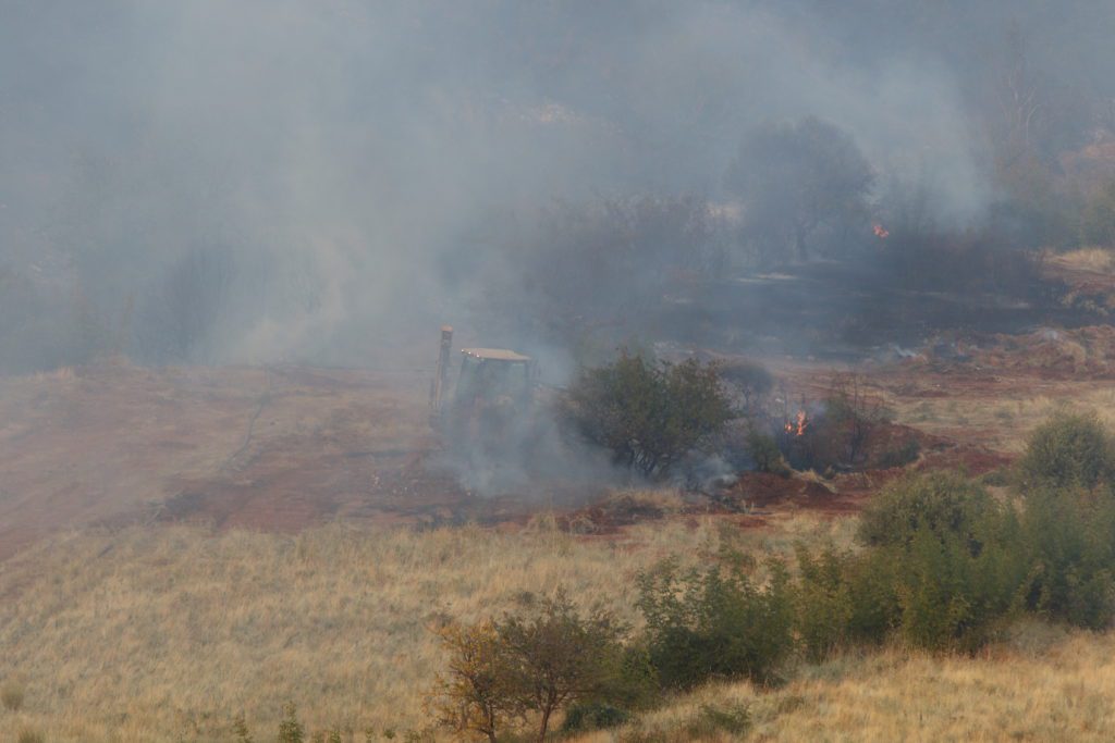 Φωτιά στην Καβάλα: Ήχησε το 112 για τους κατοίκους του Αγίου Κοσμά