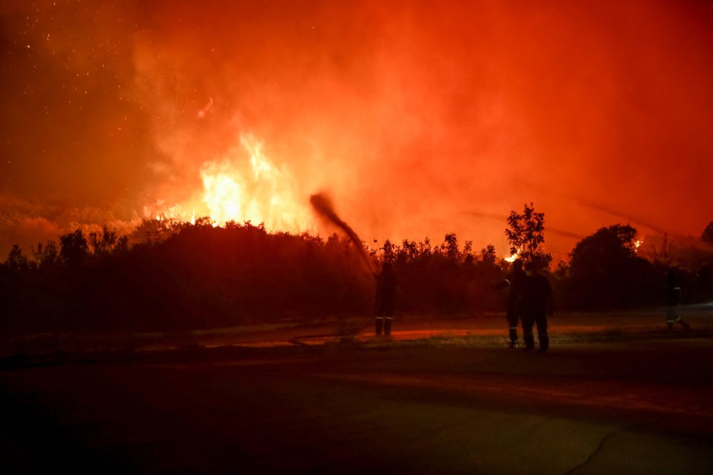 Πυρκαγιές: Τι μεταδίδουν τα διεθνή ΜΜΕ για την πύρινη λαίλαπα και την τραγωδία στην Αλεξανδρούπολη