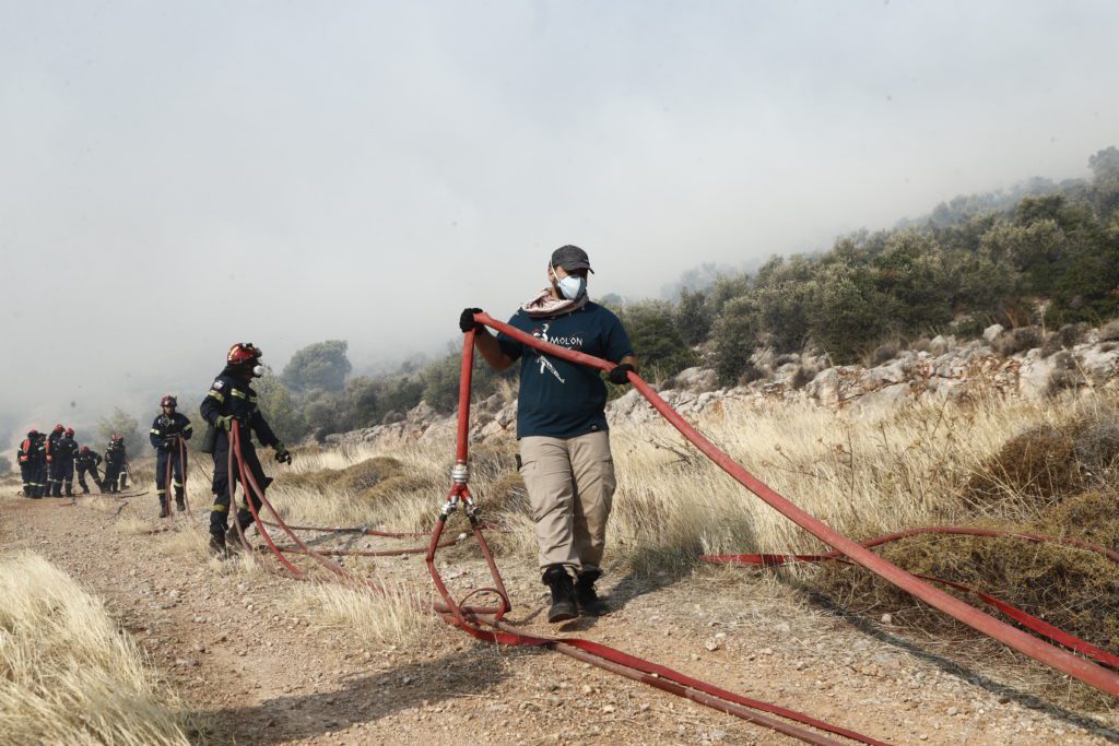 Πυρκαγιές: Μάχη σε πολλαπλά πύρινα μέτωπα – Η νέα ενημέρωση της Πυροσβεστικής (Video)