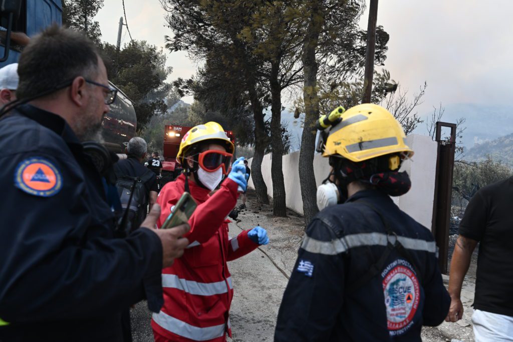 Προσανάματα και φλόγιστρο βρήκε η αστυνομία στο σπίτι του 45χρονου που συνελήφθη για εμπρησμό