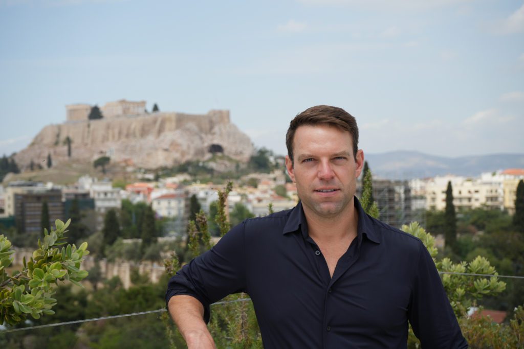 Στ. Κασσελάκης: Οι θέσεις του για ανασυγκρότηση – Υπέρ της άμεσης δημοκρατίας στον ΣΥΡΙΖΑ