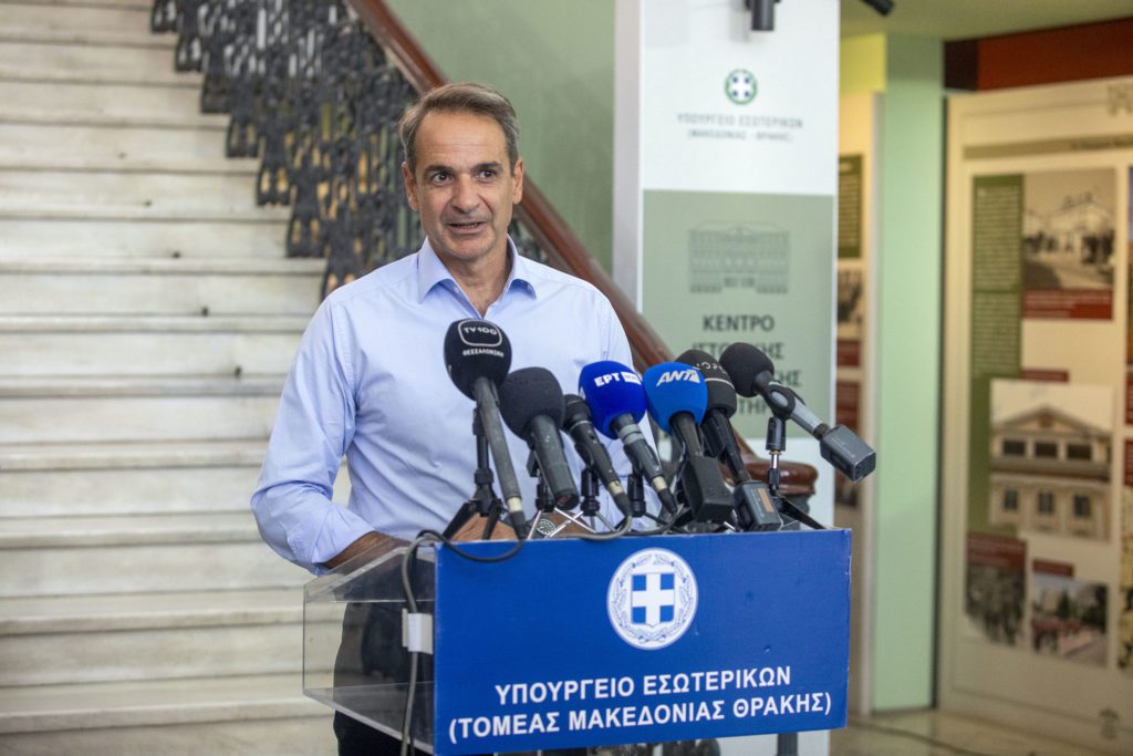 Προκλητική δήλωση Μητσοτάκη: Η καλή απόδοση της οικονομίας μπορεί να αντισταθμίσει το σκοτεινό κλίμα των πυρκαγιών (Video)