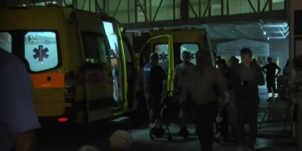 Φωτιά στην Αλεξανδρούπολη: Έγκυος γέννησε μέσα σε ασθενοφόρο – Την ώρα της εκκένωσης του νοσοκομείου (Video)