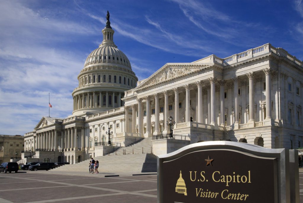 ΗΠΑ: Η Βουλή ενέκρινε νομοσχέδιο έκτακτης χρηματοδότησης, για την αποφυγή δημοσιονομικής παράλυσης της χώρας