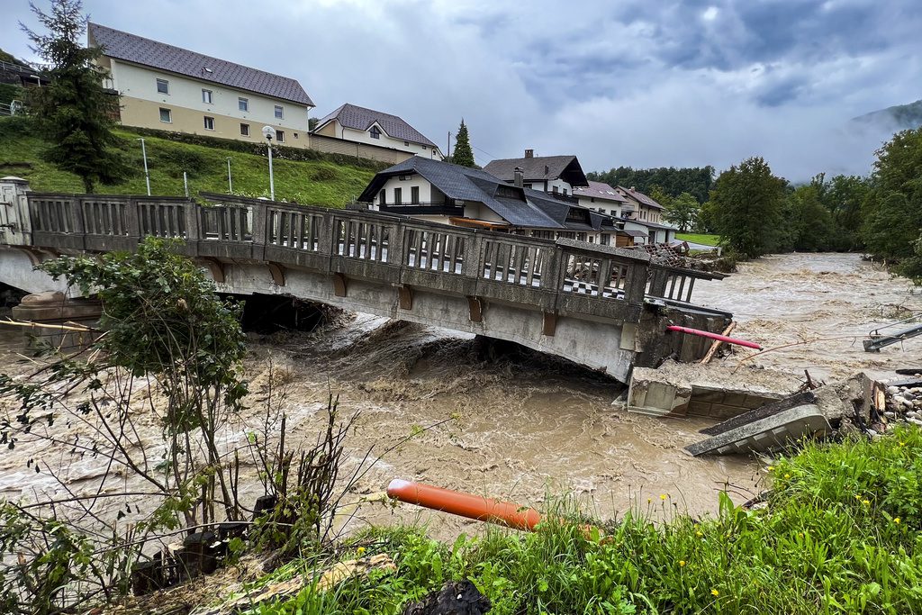 Σλοβενία: Έξι νεκροί από τις πλημμύρες
