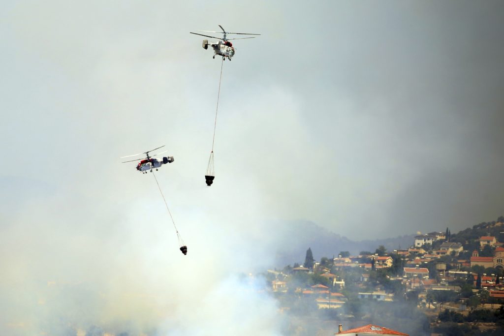 Η Κύπρος στέλνει ομάδα 31 ατόμων στην Ελλάδα για συνδρομή στην κατάσβεση των πυρκαγιών