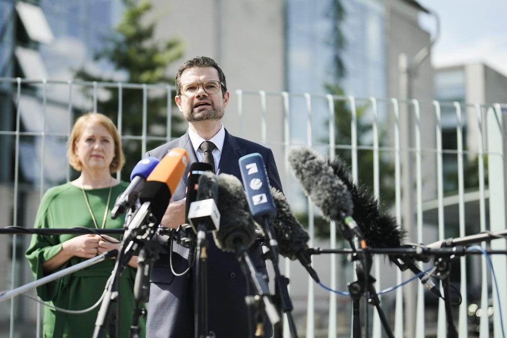 Γερμανία: Η κυβέρνηση θέλει να επιταχύνει την πολιτογράφηση και να διευκολύνει την χορήγηση διπλής υπηκοότητας