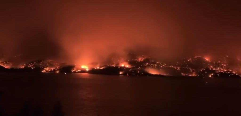 Πυρκαγιές στον Καναδά: Περισσότεροι από 20.000 άνθρωποι εγκαταλείπουν τα σπίτια τους (Video)