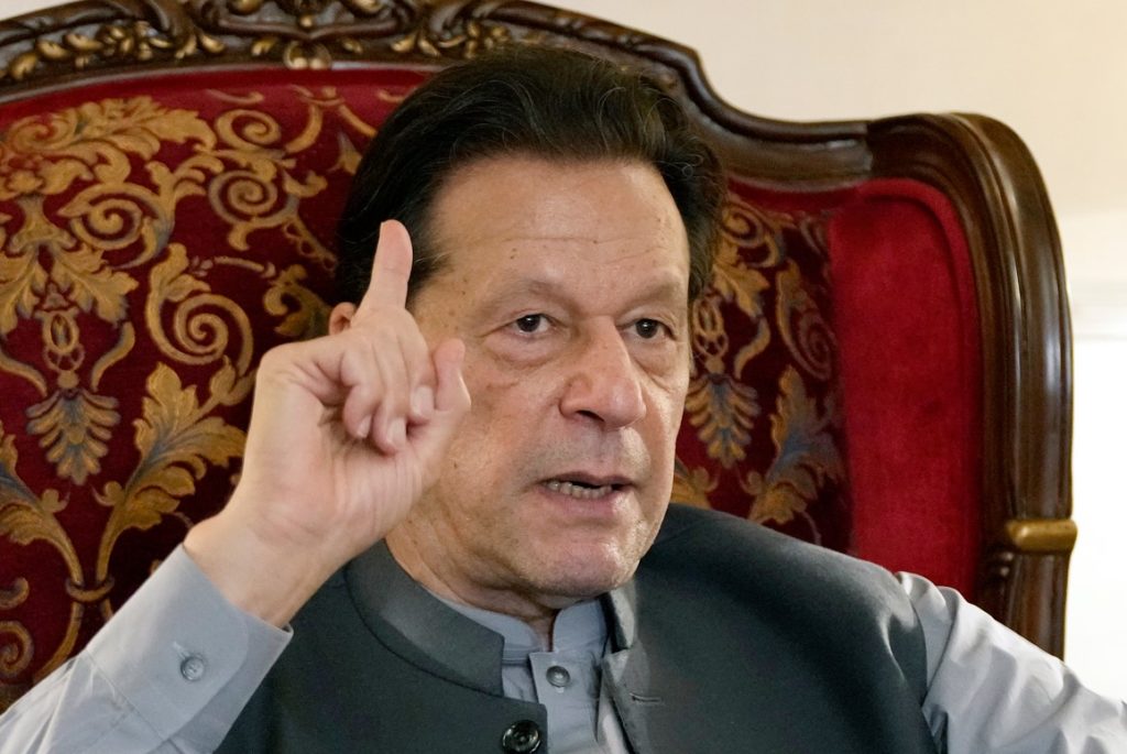 Πακιστάν: Στέρηση πολιτικών δικαιωμάτων στον πρώην πρωθυπουργό Ιμράν Χαν