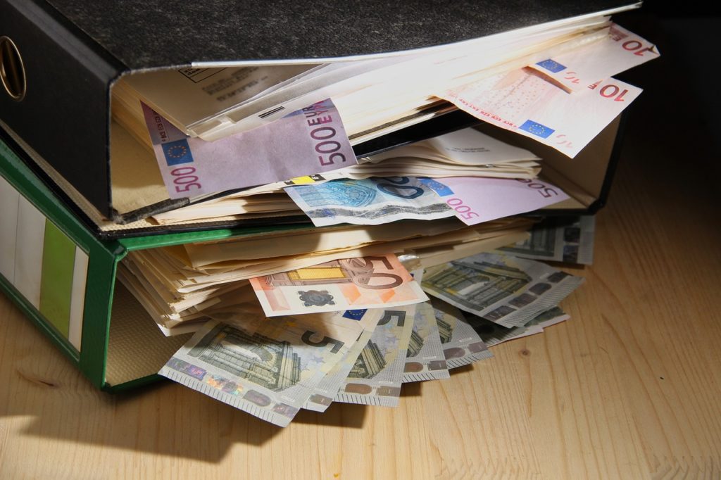 ΑΑΔΕ: Κύκλωμα με 48 εκατ. ευρώ σε εικονικά τιμολόγια