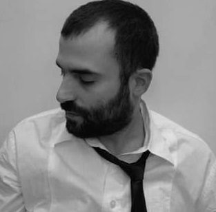 Νεκρός δημοσιογράφος των Παραπολιτικών σε φωτιά στο διαμέρισμά του