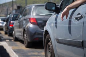Καραμπόλα τριών οχημάτων στην Αττική Oδό &#8211; Μεγάλες καθυστερήσεις προς Αεροδρόμιo