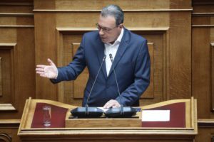 Φάμελλος για αντεργατικό νομοσχέδιο: «Ο Γεωργιάδης έφερε τον οδοστρωτήρα νο3»