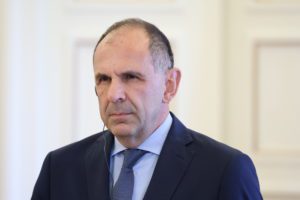 Ολοκληρώθηκε η συνάντηση Γεραπετρίτη με Χαφτάρ &#8211; «Μας συνδέει η προσήλωση στο διεθνές δίκαιο»