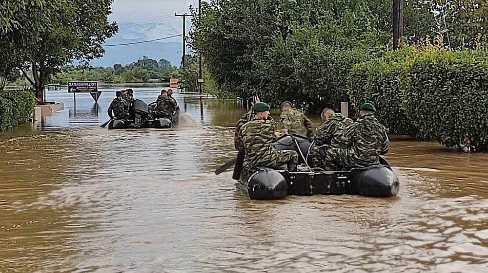 Η ΝΔ… ντύνει στο χακί το δόγμα κατά της κλιματικής αλλαγής, μετά τις πλημμύρες στη Θεσσαλία
