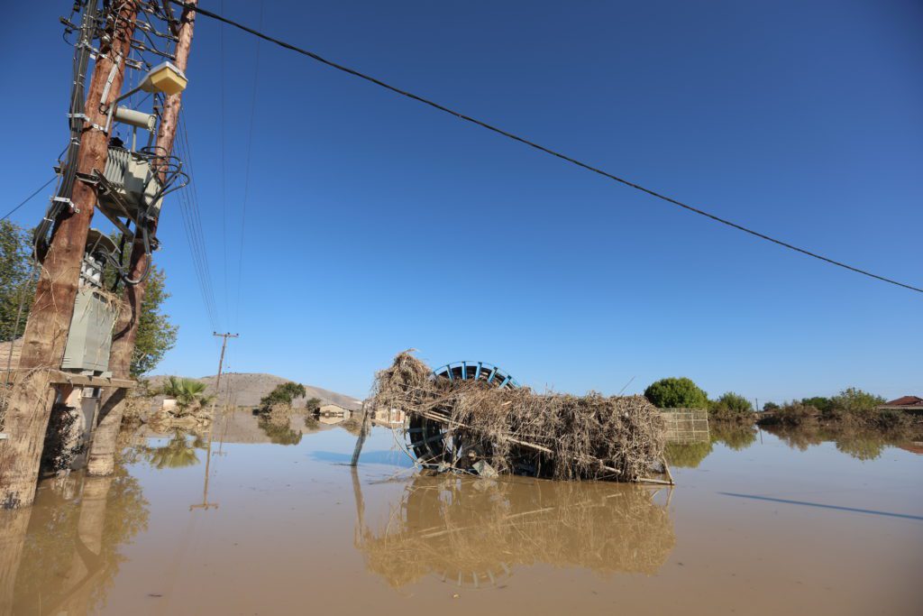 Κακοκαιρία Elias: Συγκλονίζει πλημμυροπαθής – «Η Θεσσαλία διαλύθηκε, ο κόσμος δεν έχει χρήματα για να φάει» (Video)