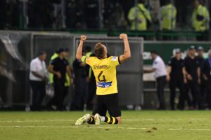 Η ΑΕΚ απέδρασε με σπουδαίο «διπλό» (2-1) από την Λεωφόρο