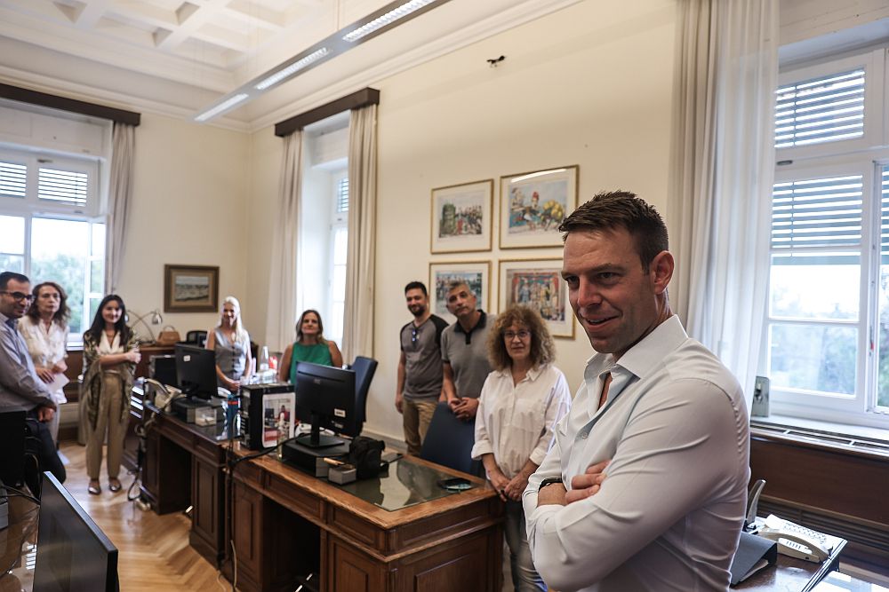 Βουλή: Συνάντηση Κασσελάκη – Αχτσιόγλου στο γραφείο του Φάμελλου